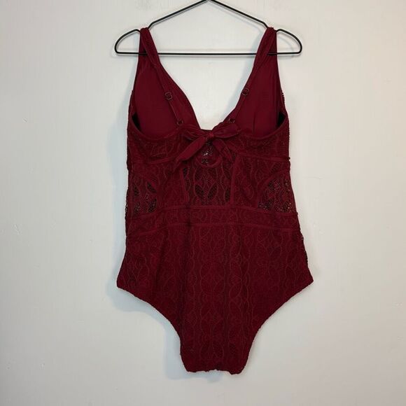 Becca La Boheme Crochet Overlay Swimsuit 3X - Picture 4 of 5